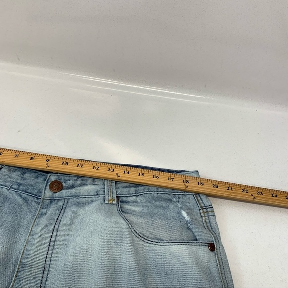 X Ray Jeans Men 38 Blue Light Wash Straight Distress Casual Work Skater 30" - Picture 9 of 11